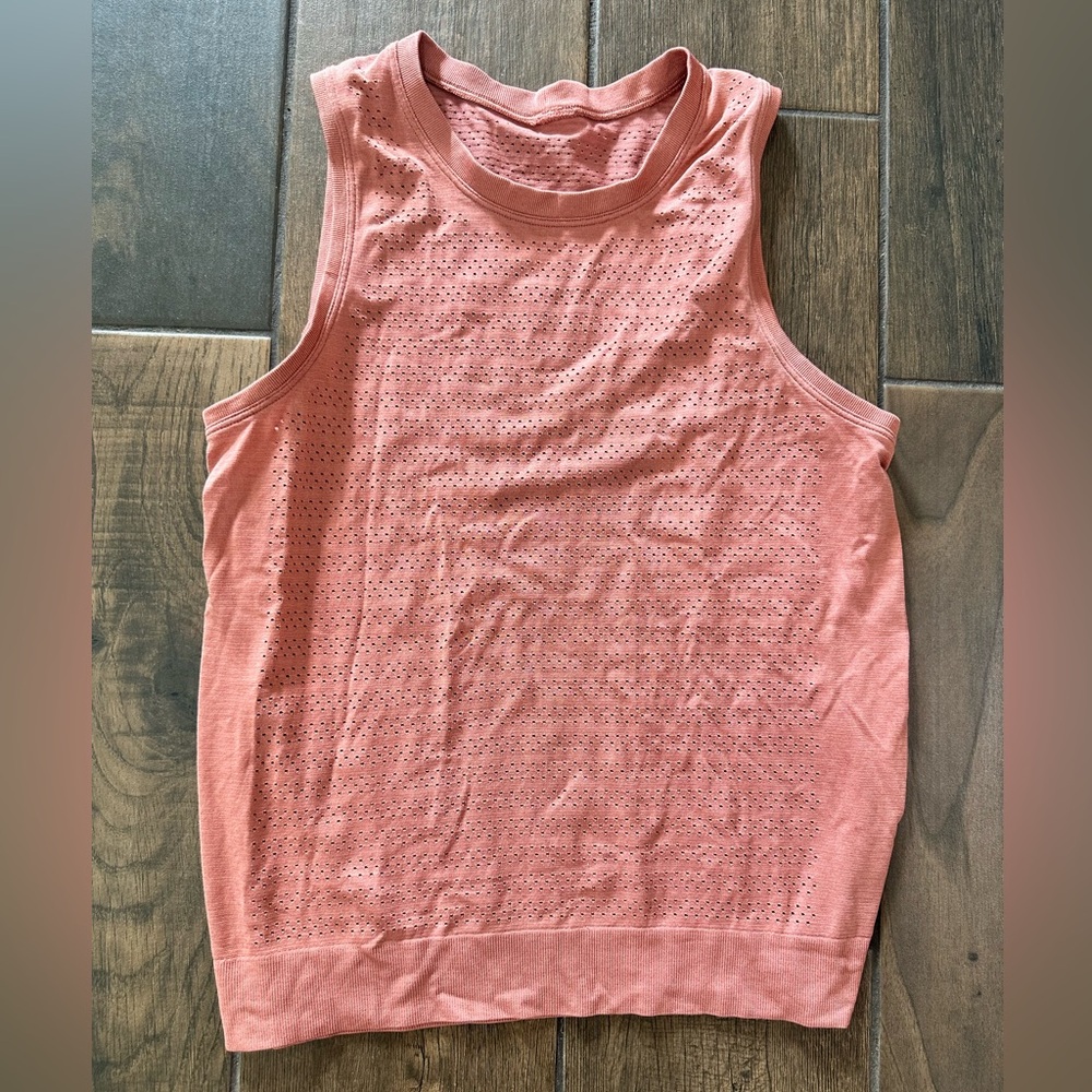 Lululemon tank
